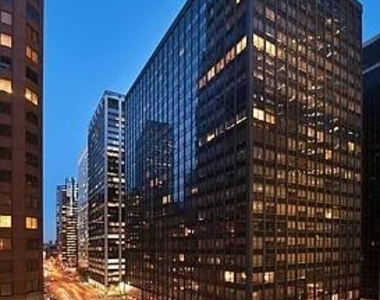 Wall Street - Photo Thumbnail 7