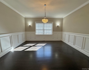 1019 Grove Street - Photo Thumbnail 2