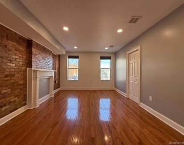 1 S. Hamilton Street - Photo Thumbnail 7