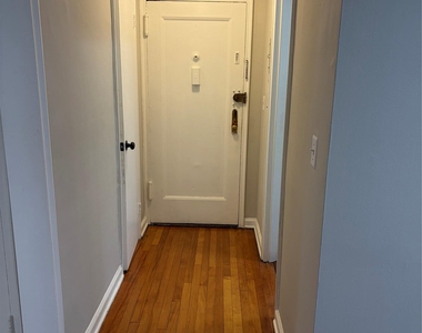 320 S Broadway - Photo Thumbnail 7