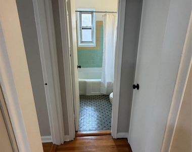 320 S Broadway - Photo Thumbnail 10