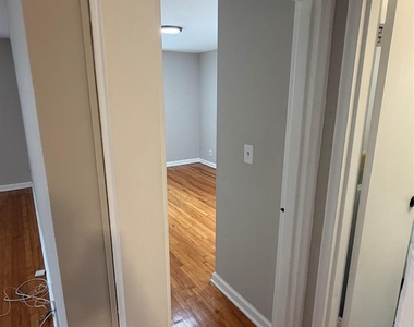 320 S Broadway - Photo Thumbnail 11