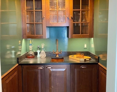 333 Hook Road - Photo Thumbnail 8
