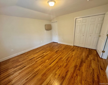 1 Allen Street - Photo Thumbnail 7