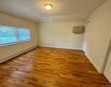 1 Allen Street - Photo Thumbnail 8