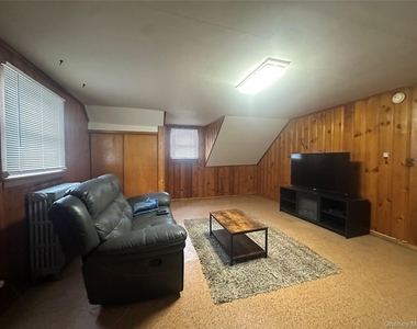 63 Wolfle Street - Photo Thumbnail 2