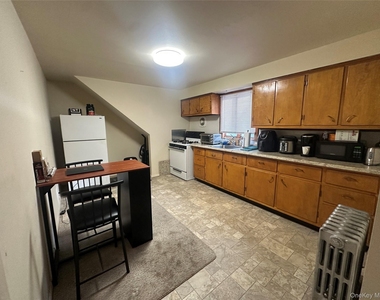 63 Wolfle Street - Photo Thumbnail 1