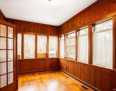 11 Locust Drive - Photo Thumbnail 4