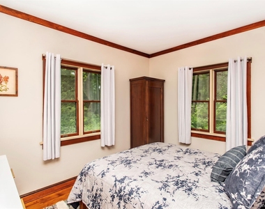 11 Locust Drive - Photo Thumbnail 16