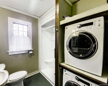 11 Locust Drive - Photo Thumbnail 12