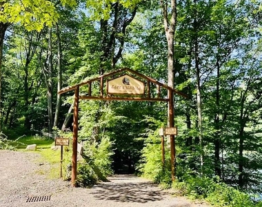 11 Locust Drive - Photo Thumbnail 17