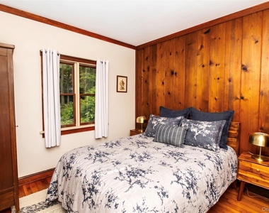 11 Locust Drive - Photo Thumbnail 15