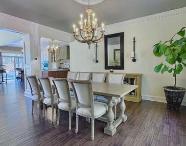 9 Oak Brook Boulevard - Photo Thumbnail 13