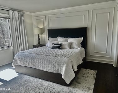 9 Oak Brook Boulevard - Photo Thumbnail 25