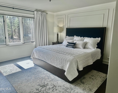 9 Oak Brook Boulevard - Photo Thumbnail 24