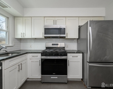 796 Inman Avenue - Photo Thumbnail 14