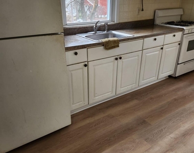 307 2nd Street - Photo Thumbnail 4