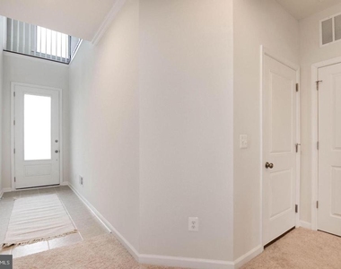 42482 Dogwood Glen Square - Photo Thumbnail 1