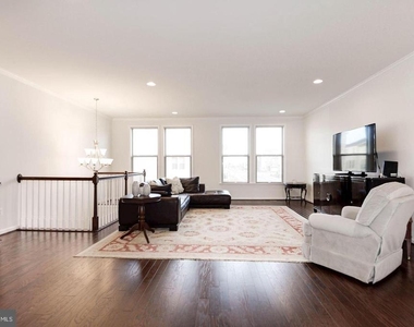42482 Dogwood Glen Square - Photo Thumbnail 6