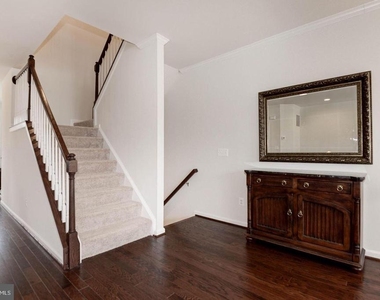 42482 Dogwood Glen Square - Photo Thumbnail 17