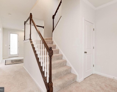 42482 Dogwood Glen Square - Photo Thumbnail 5