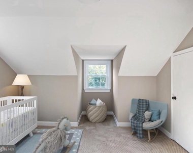 2617 E Maple Street - Photo Thumbnail 7
