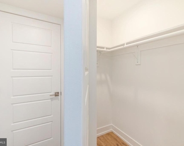 2304 N 9th Street - Photo Thumbnail 21