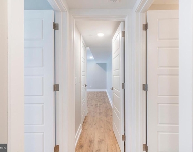 2304 N 9th Street - Photo Thumbnail 13