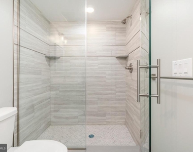 2304 N 9th Street - Photo Thumbnail 15