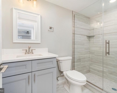 2304 N 9th Street - Photo Thumbnail 14