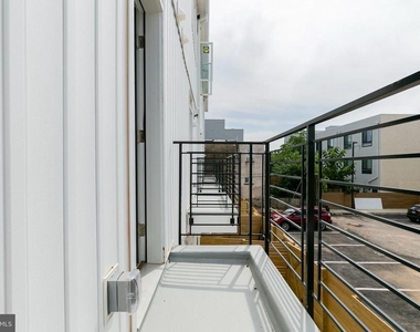 1250 N Taney Street - Photo Thumbnail 10