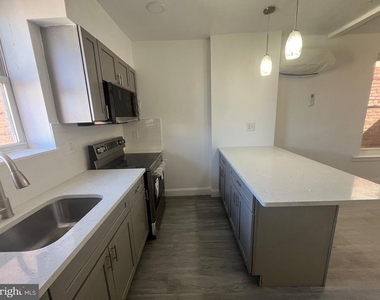 6021 Market Street - Photo Thumbnail 2