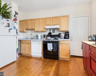 321 N Front Street - Photo Thumbnail 4