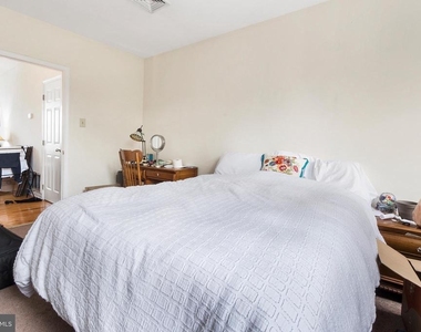 321 N Front Street - Photo Thumbnail 12