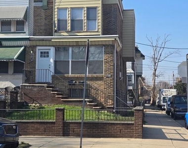 5345 W Berks Street - Photo Thumbnail 11
