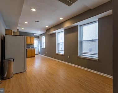 1706 N Willington Street - Photo Thumbnail 8