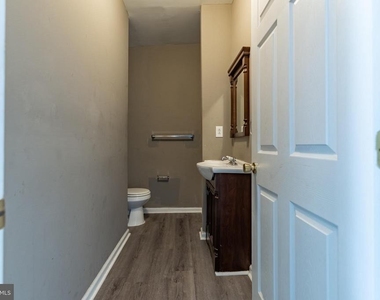 1706 N Willington Street - Photo Thumbnail 18