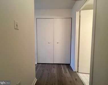 1637 Oakwood Drive - Photo Thumbnail 11