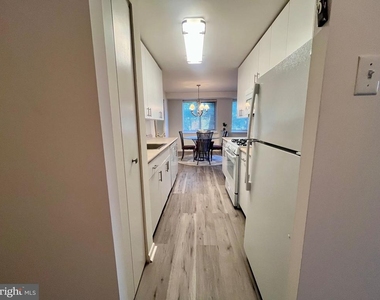 1637 Oakwood Drive - Photo Thumbnail 10