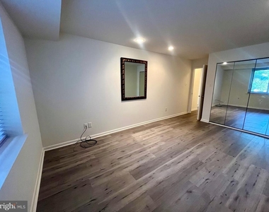 1637 Oakwood Drive - Photo Thumbnail 14