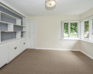8104 Heacock Lane - Photo Thumbnail 11