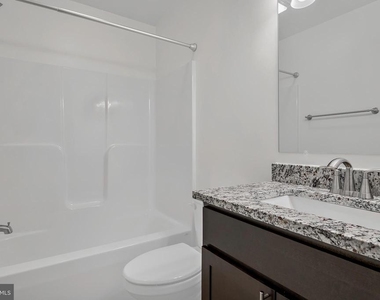 24 Laurel Way - Photo Thumbnail 17