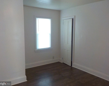 26 Walnut Street - Photo Thumbnail 5