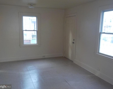 26 Walnut Street - Photo Thumbnail 2