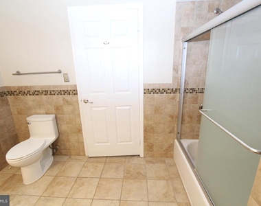 110 Biscayne Court - Photo Thumbnail 18