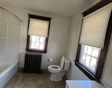 36 Delsea Dr S - Photo Thumbnail 5