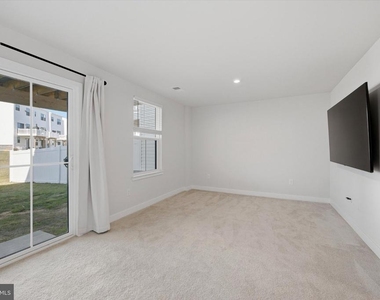 17 Sage Way - Photo Thumbnail 4
