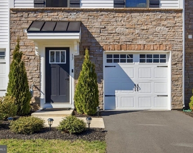 17 Sage Way - Photo Thumbnail 1