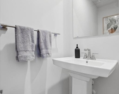 17 Sage Way - Photo Thumbnail 3