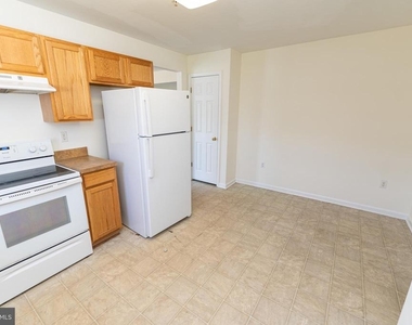 202 Carsons Court - Photo Thumbnail 11